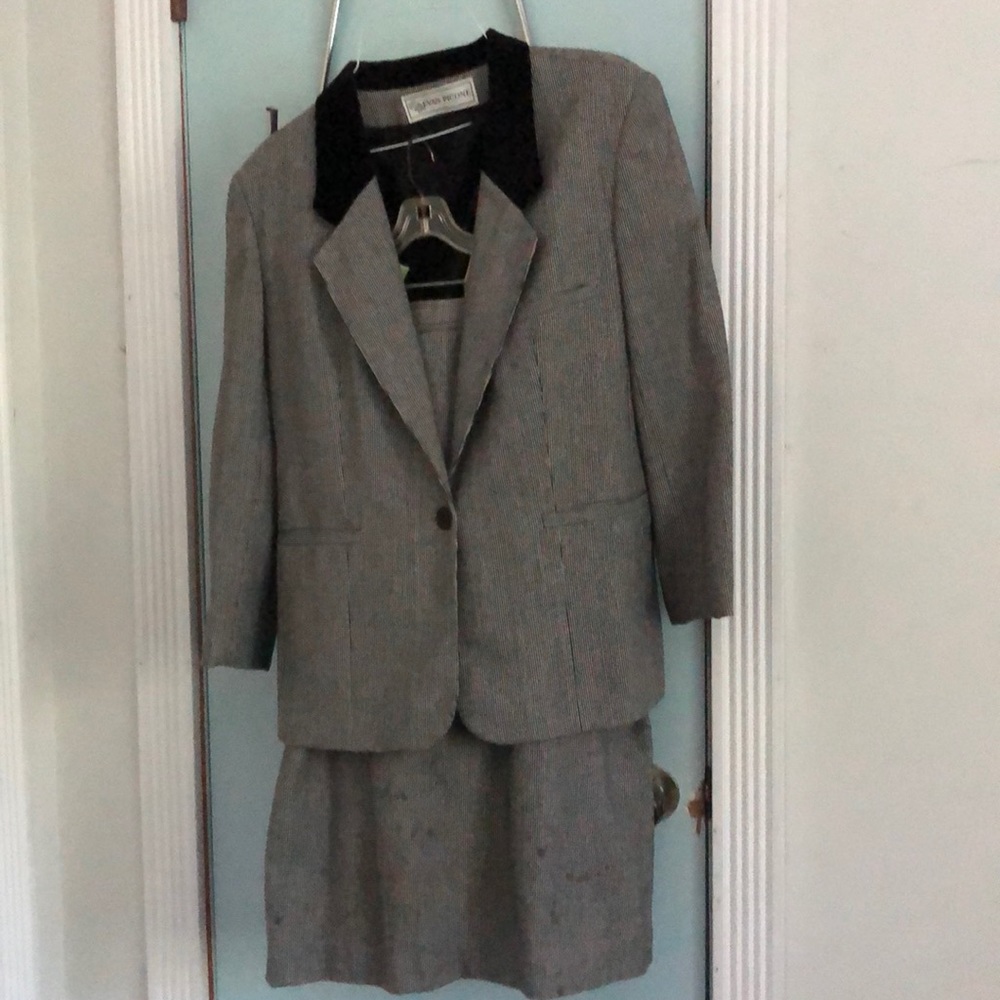 Suit